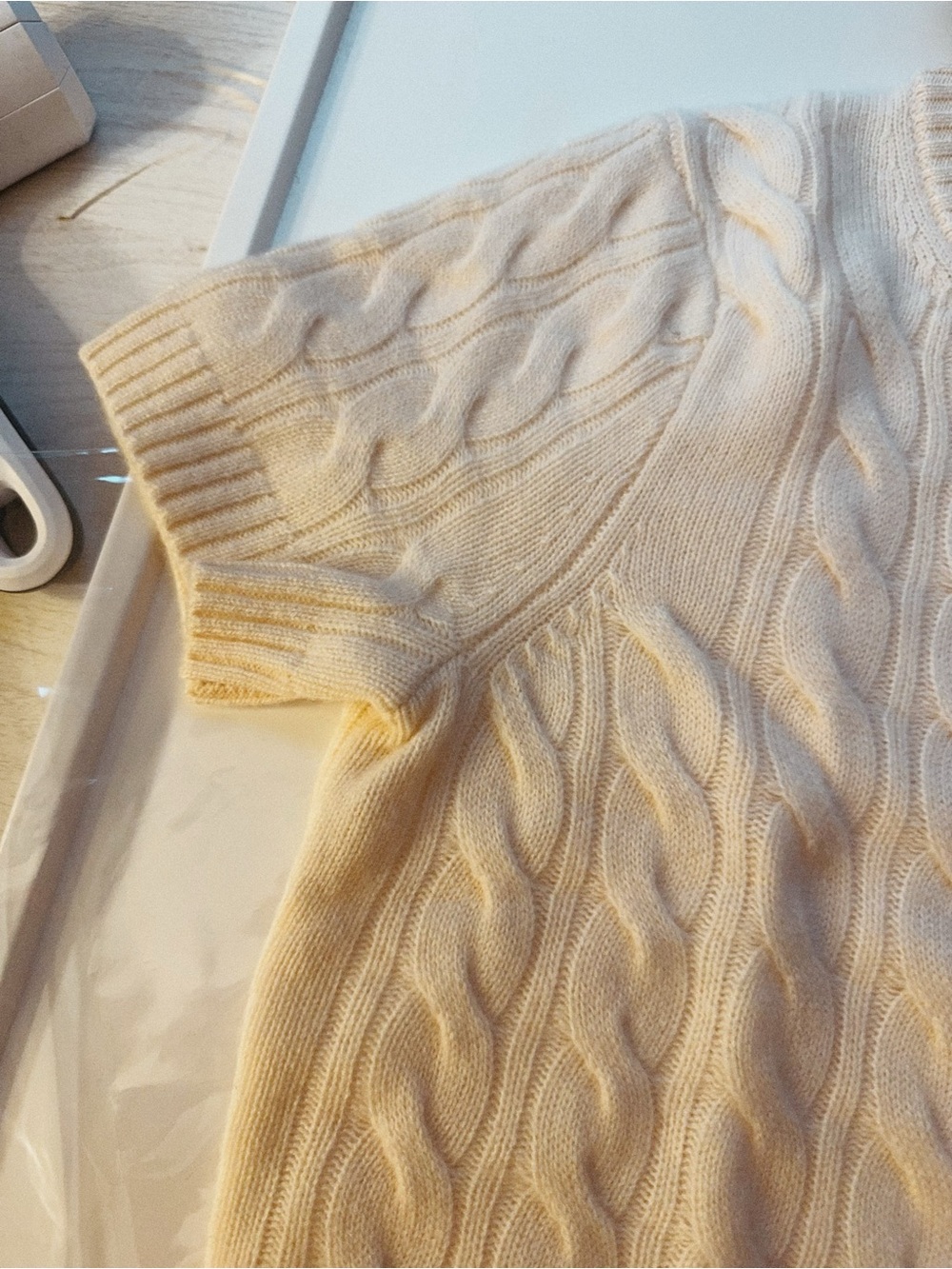 J.Crew Cashmere • Whipped Cream Cashmere • Cable Knit Short Sleeve Sweater • M - Picture 6 of 8